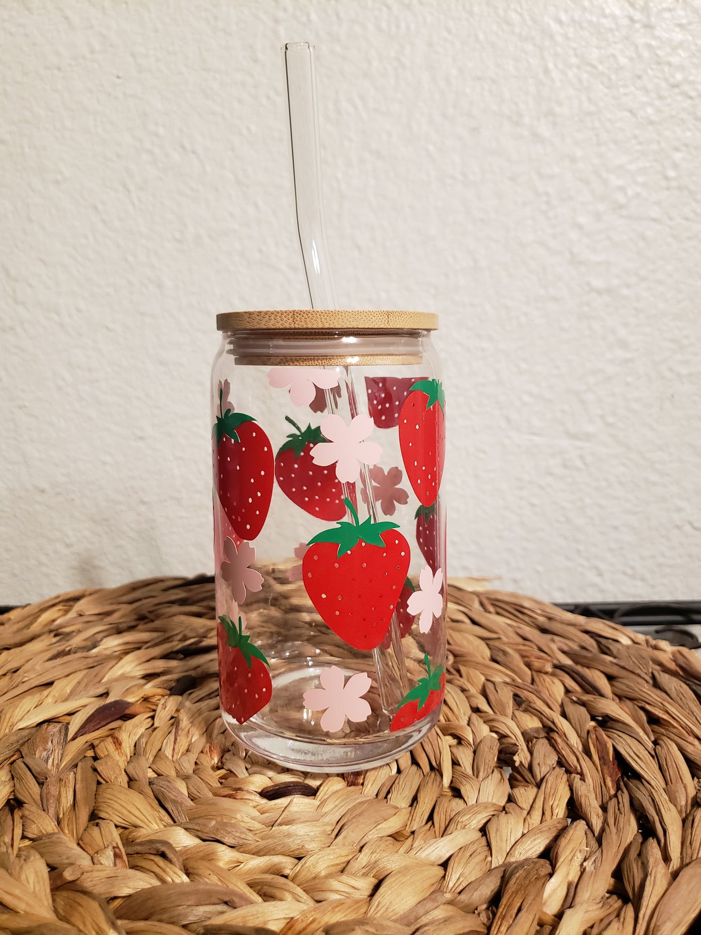Strawberry Blossom 16 oz Glass Cup