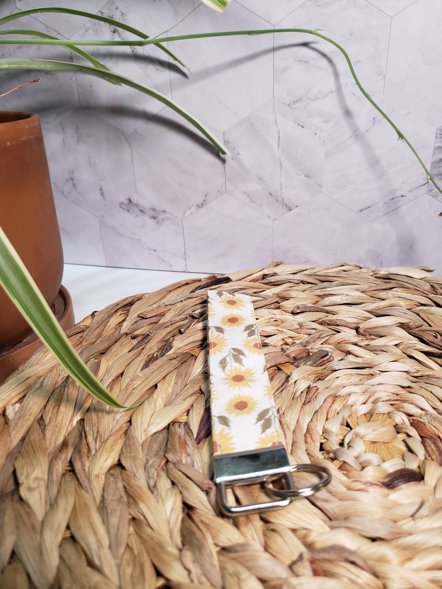 Vintage Sunflower Wristlet