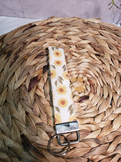 Vintage Sunflower Wristlet