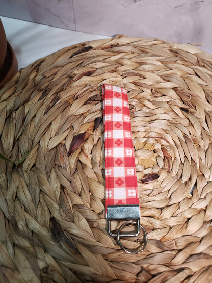 Checkered Floral Wristlet