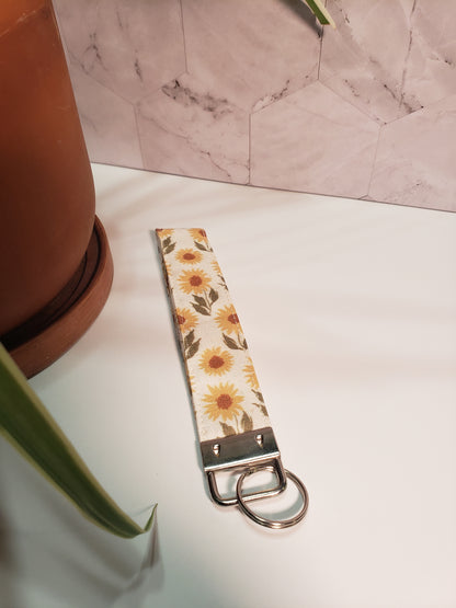Vintage Sunflower Wristlet
